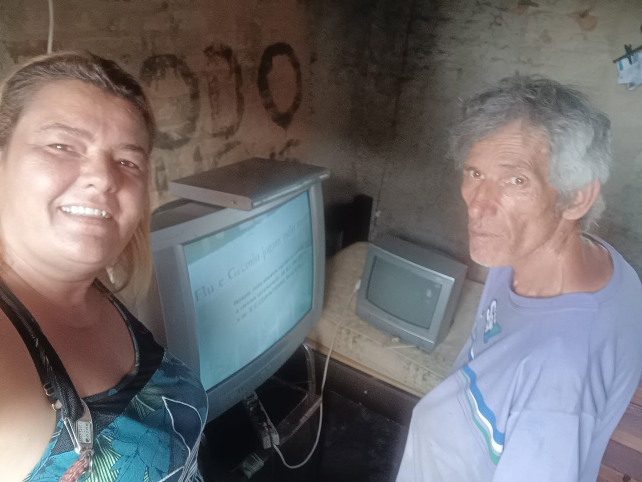 Distribuição de agasalhos e alimentos